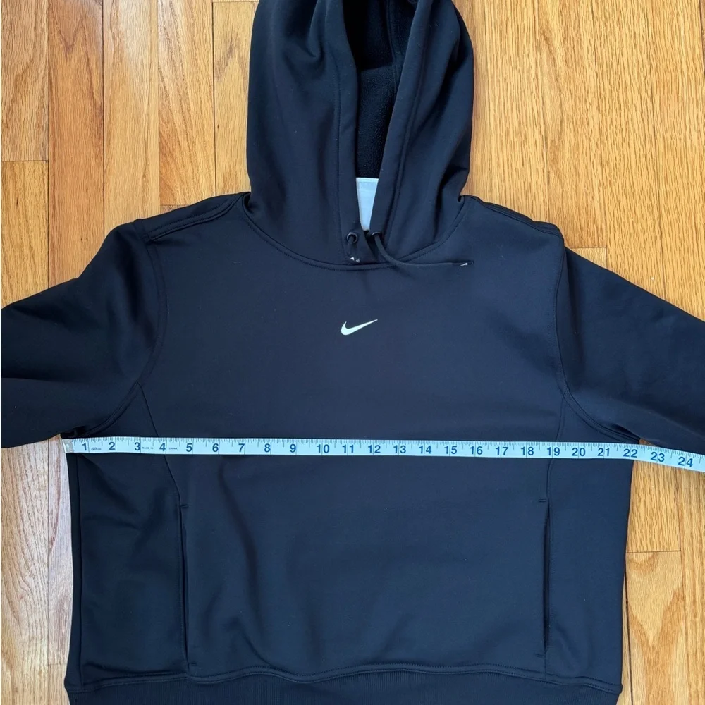 Nike Therma-Fit Women’s Black Pullover Hoodie Womens Size Large
